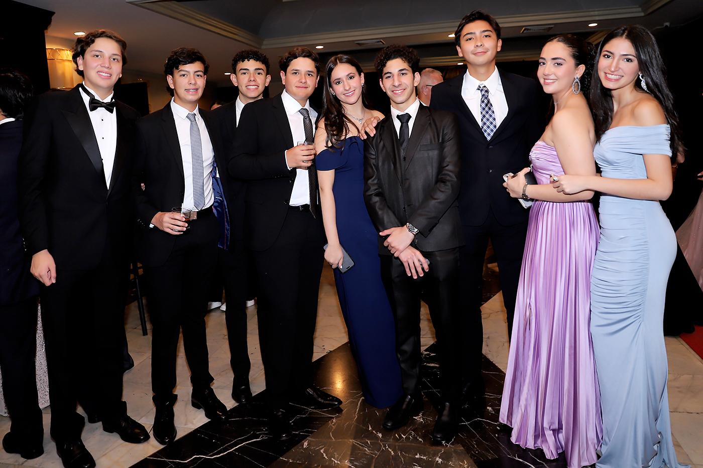 Invitados a la prom de la Escuela Americana de Tegucigalpa 2024