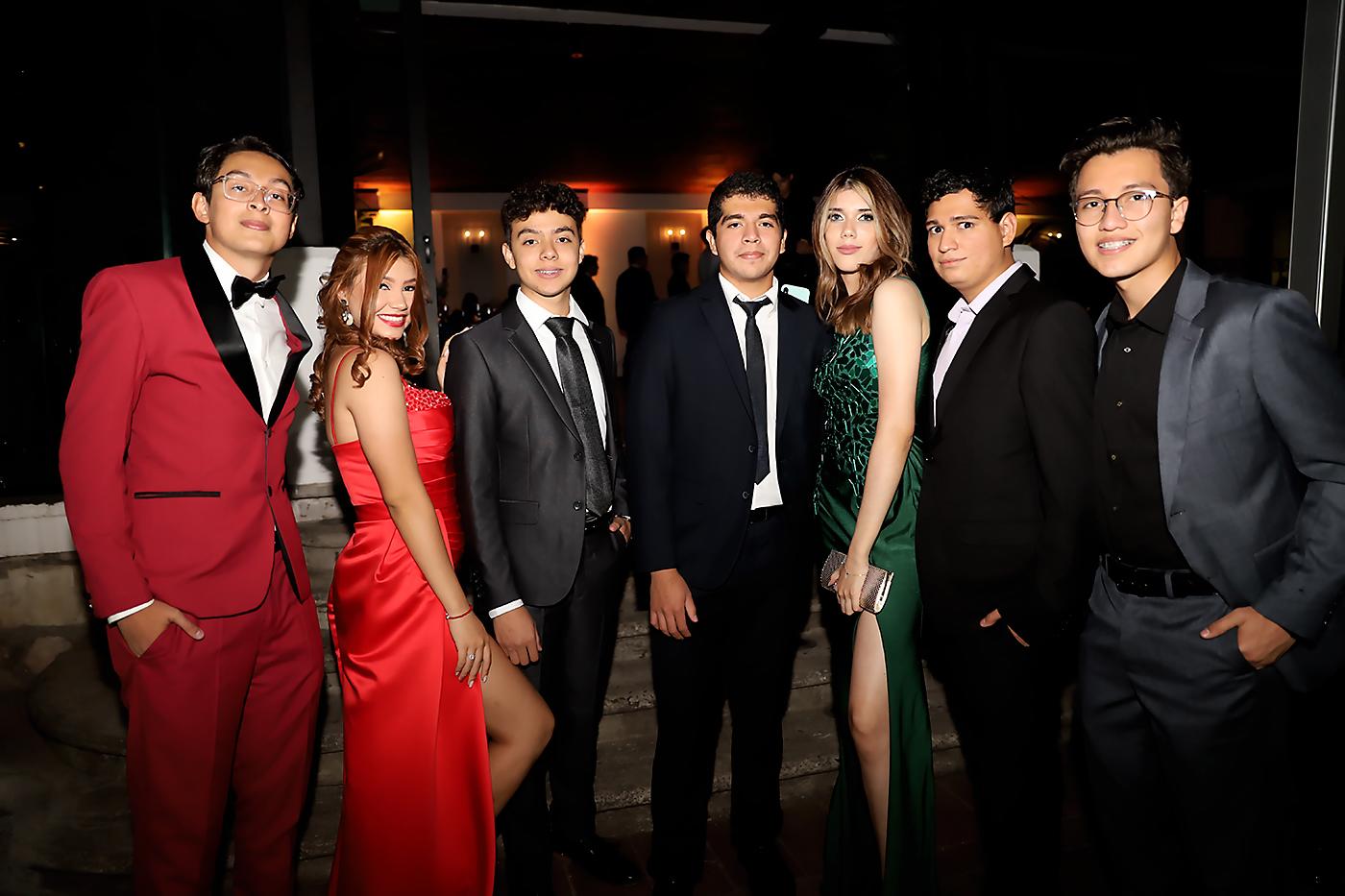 Alejandro Mejía, Gloria Mejía, Ramón Banegas, Froilán García, Ana Lucía Cruz, Daniel Montalván y Michael Morán