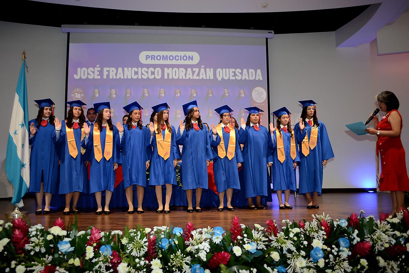 Graduación de los seniors 2025 de Dowal School
