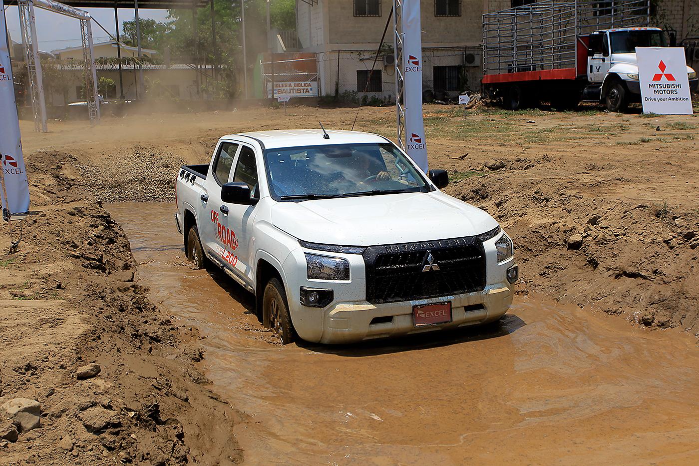 Off Road de Mitsubishi 4X4 L200 2025