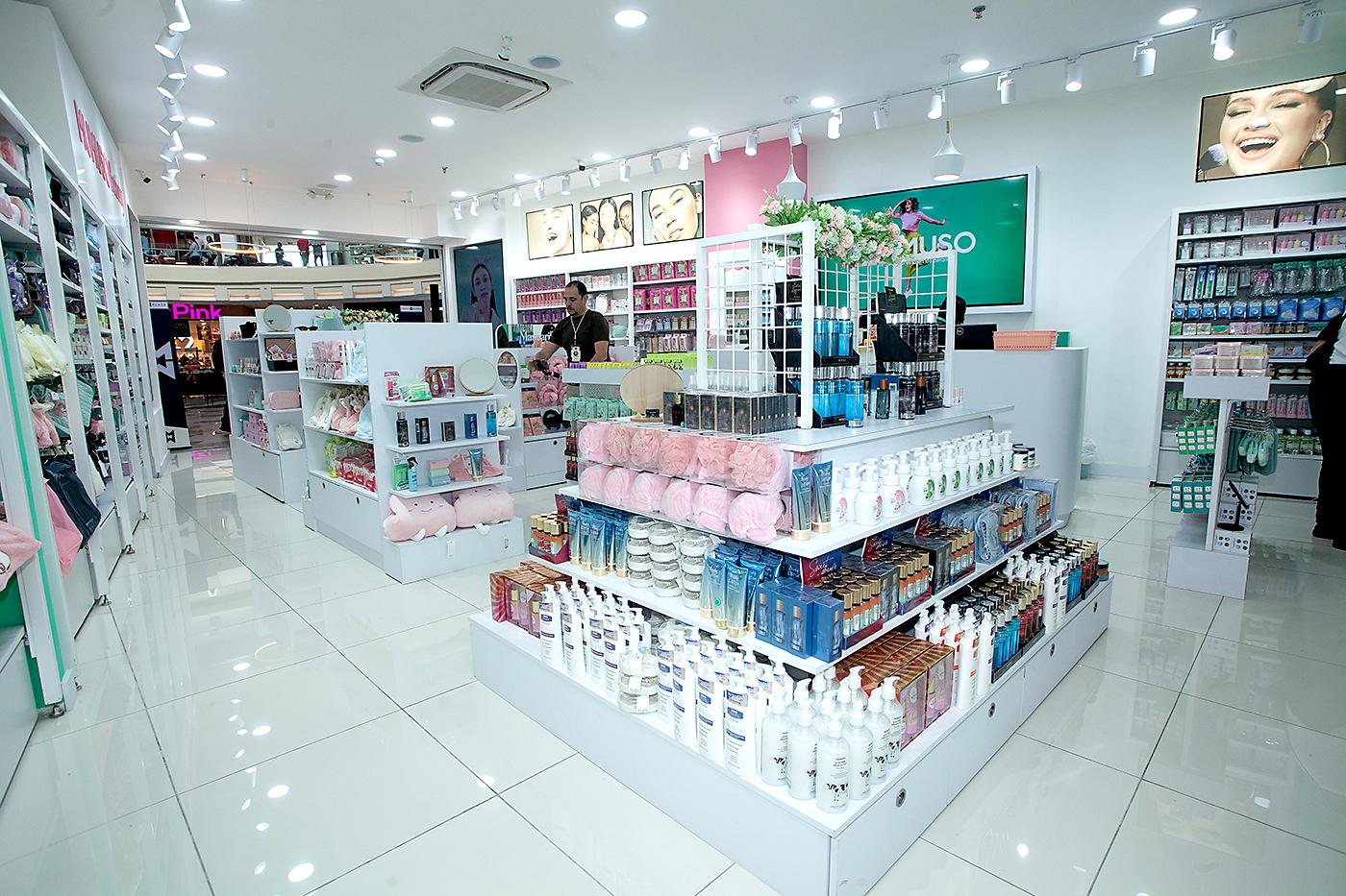MUMUSO inaugura su primera tienda en Multiplaza San Pedro Sula