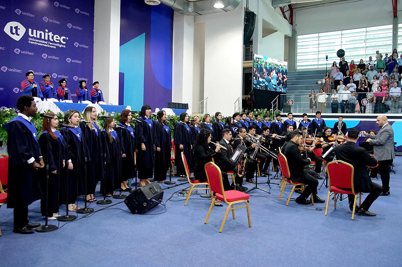 UNITEC SPS celebra la graduación de nuevos talentos y agentes de cambio