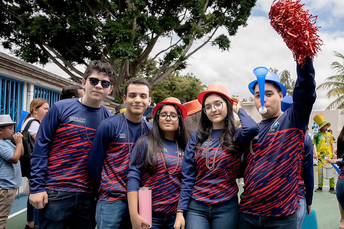 Entrance de los seniors 2024 de England School