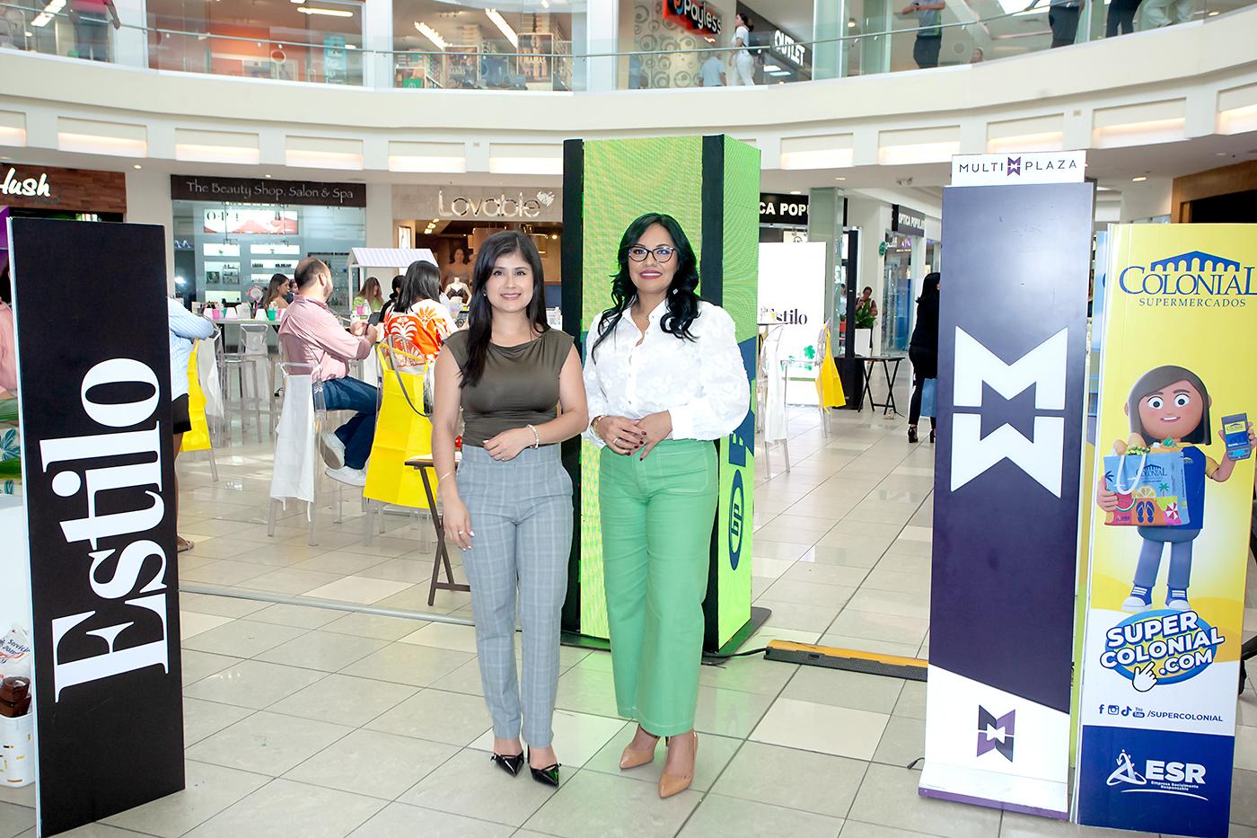 Yosselin Chirinos y Vera Vásquez.
