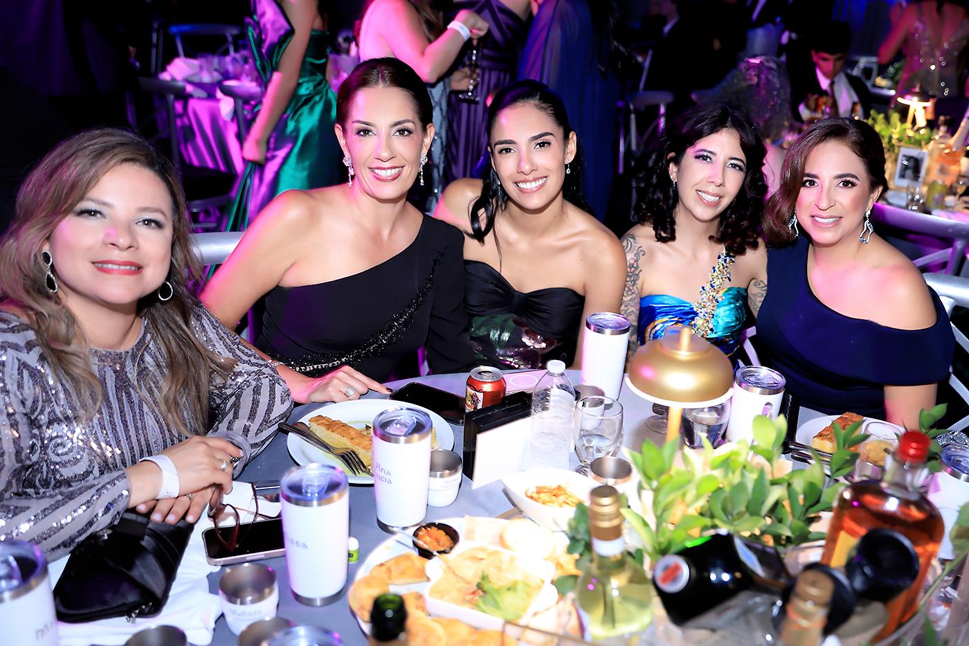 Invitados a la prom 2025 de la Escuela Americana de Tegucigalpa