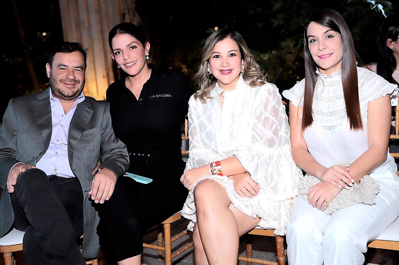 Óscar Betancourt, Carmen Betancourt, Paola Gianini y Christine de Pierrefeu.