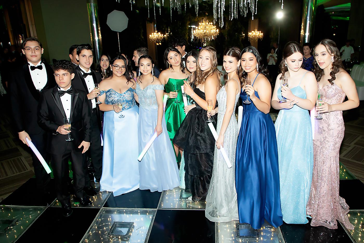 Fiesta de la prom 2024 del Instituto Bilingüe Valle de Sula