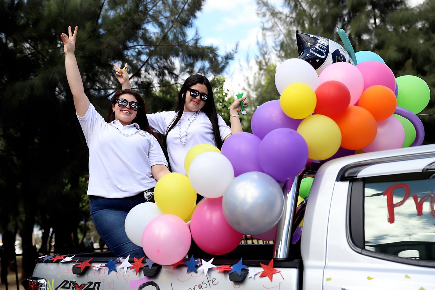 Alejandra Medina y Kalyany Castañeda