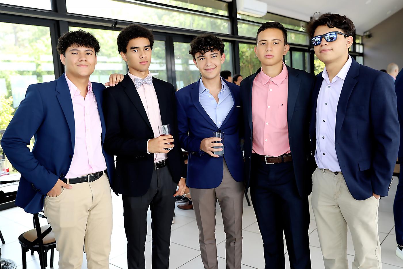 Adrián Castillo, René Ochoa, Diego Oliva, José Turcios y Hugo Godoy