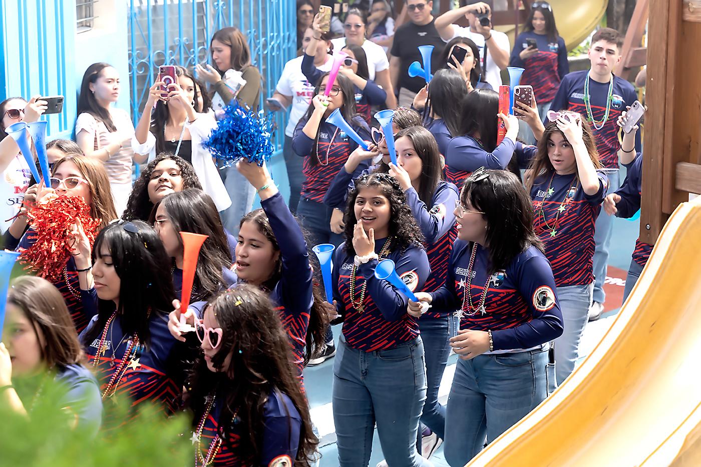 Entrance de los seniors 2024 de England School