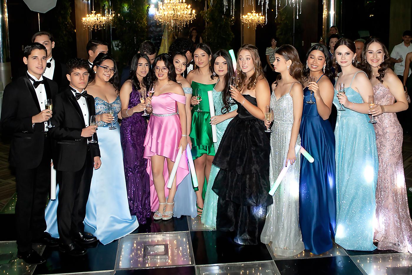 Fiesta de la prom 2024 del Instituto Bilingüe Valle de Sula