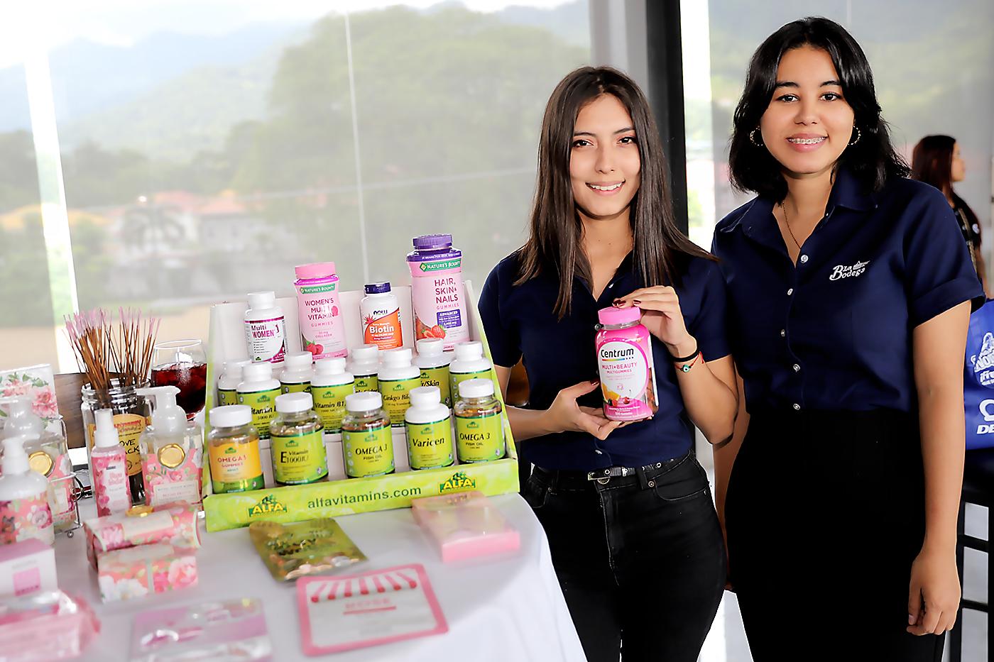 Lisbeth Perdomo y Judith Carranza de La Bodega.