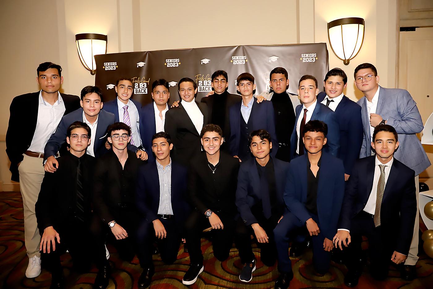 René Maradiaga, Daniel Tróchez, Mariano Rodríguez, Carlos Torres, Diego Mejía, José Flores, Gino Guerrino, Marcelo Osorio, Julio Gómez, Carlos Flores, Joel Fuentes, Cristian Alvarado, Elmer Cevallos, Isaac Padilla, Jesús Guillén, Alejandro Arauz, Gabriel Medina yMarco Villanueva