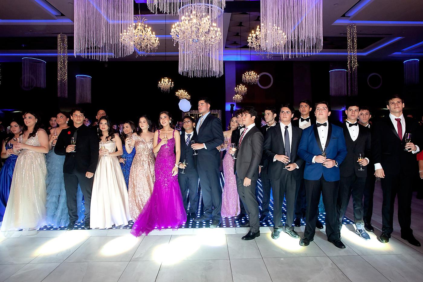 Fiesta de la prom 2024 de Seran School