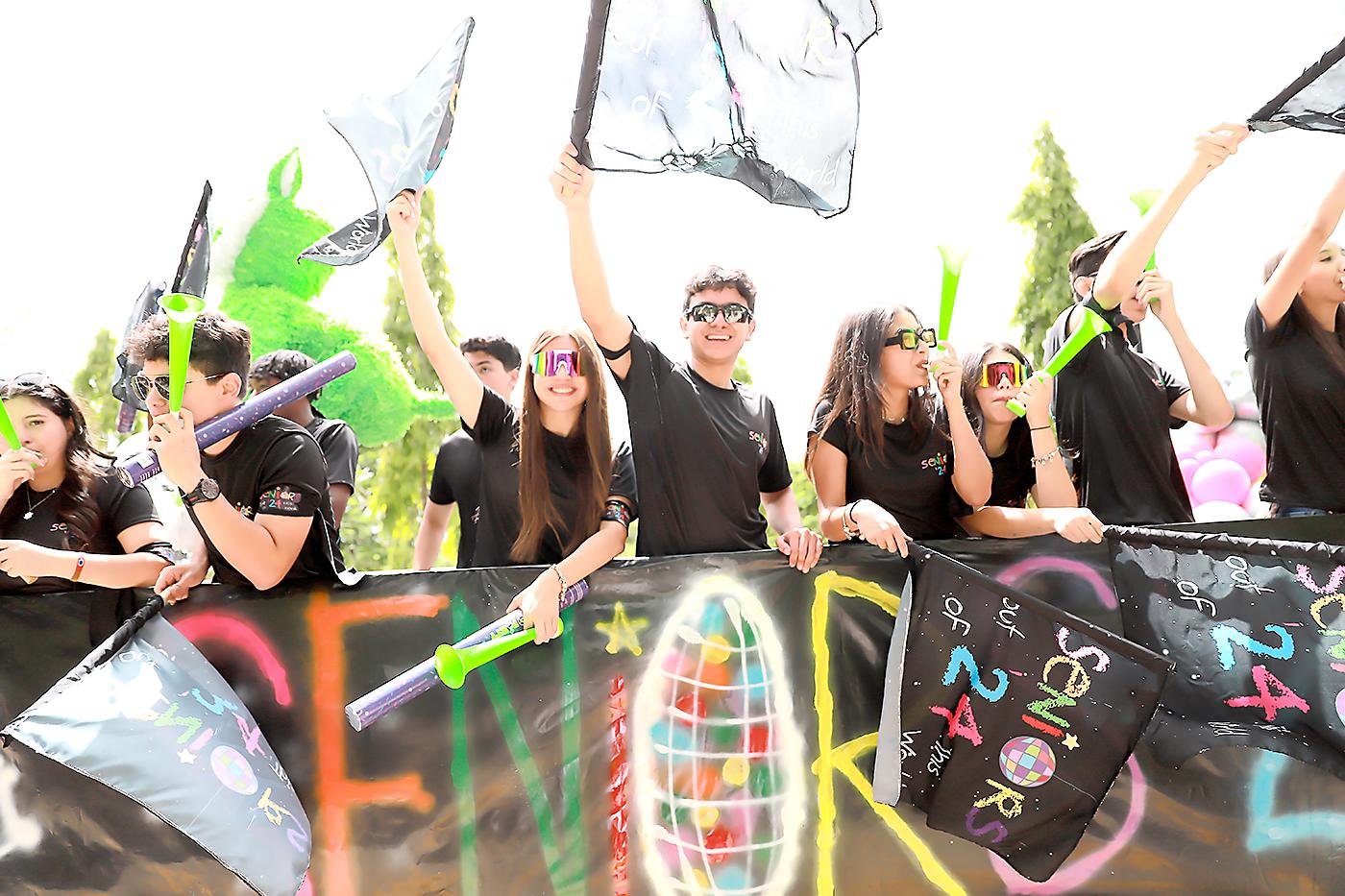 Linda Castillo, Sebastián Fajardo, Valeria Manzano y Mía Velasco.