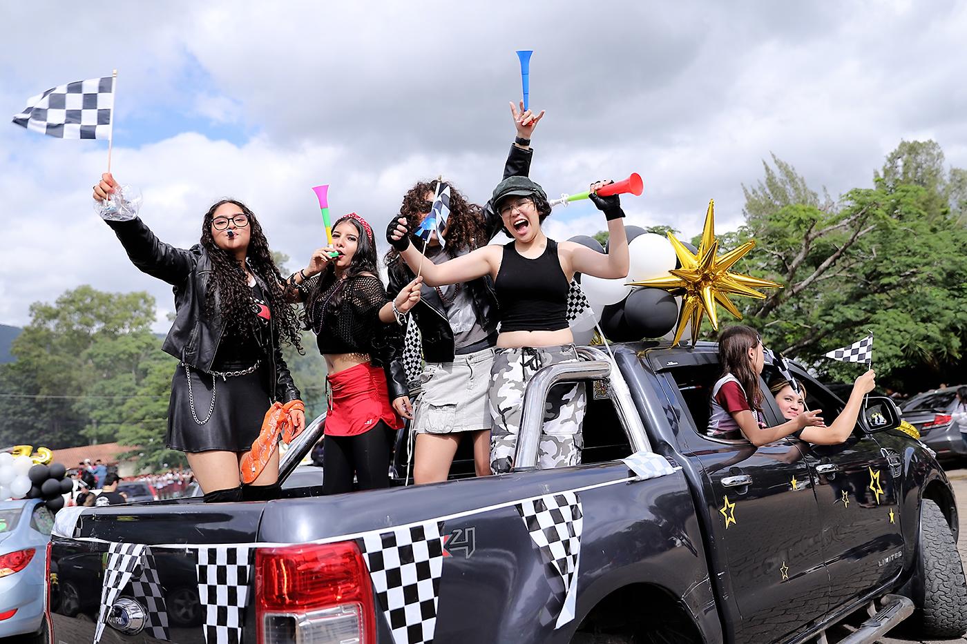 Senior Entrance 2025 de Mayan School