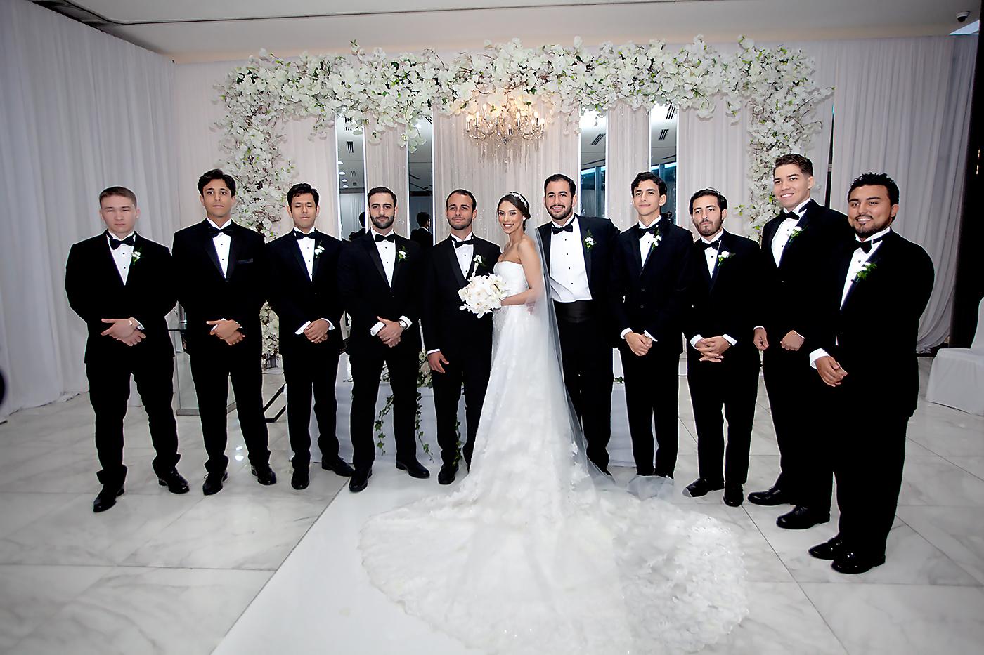 William Dox, Juan Boadla, Giancarlo Taracena, Jorge Bandy, Faiz Andonie, Stephanie Dox, Farid Andonie, Fawzy Andonie, Feisal Andonie, John Dox y Sady Andonie.