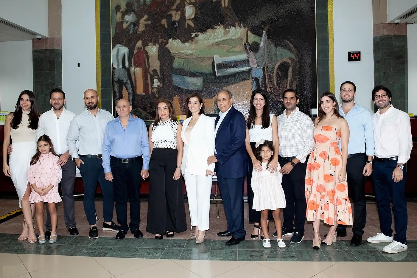 La familia Monterroso que acompañó a la artista homenajeada Suyapa Bandy de Monterroso