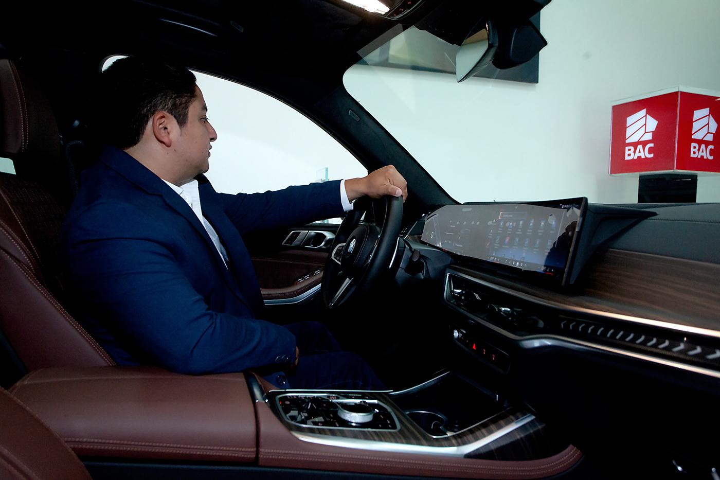 Rogelio Carvajal, experimento estar en la cabina del moderno Thex7 de BMW