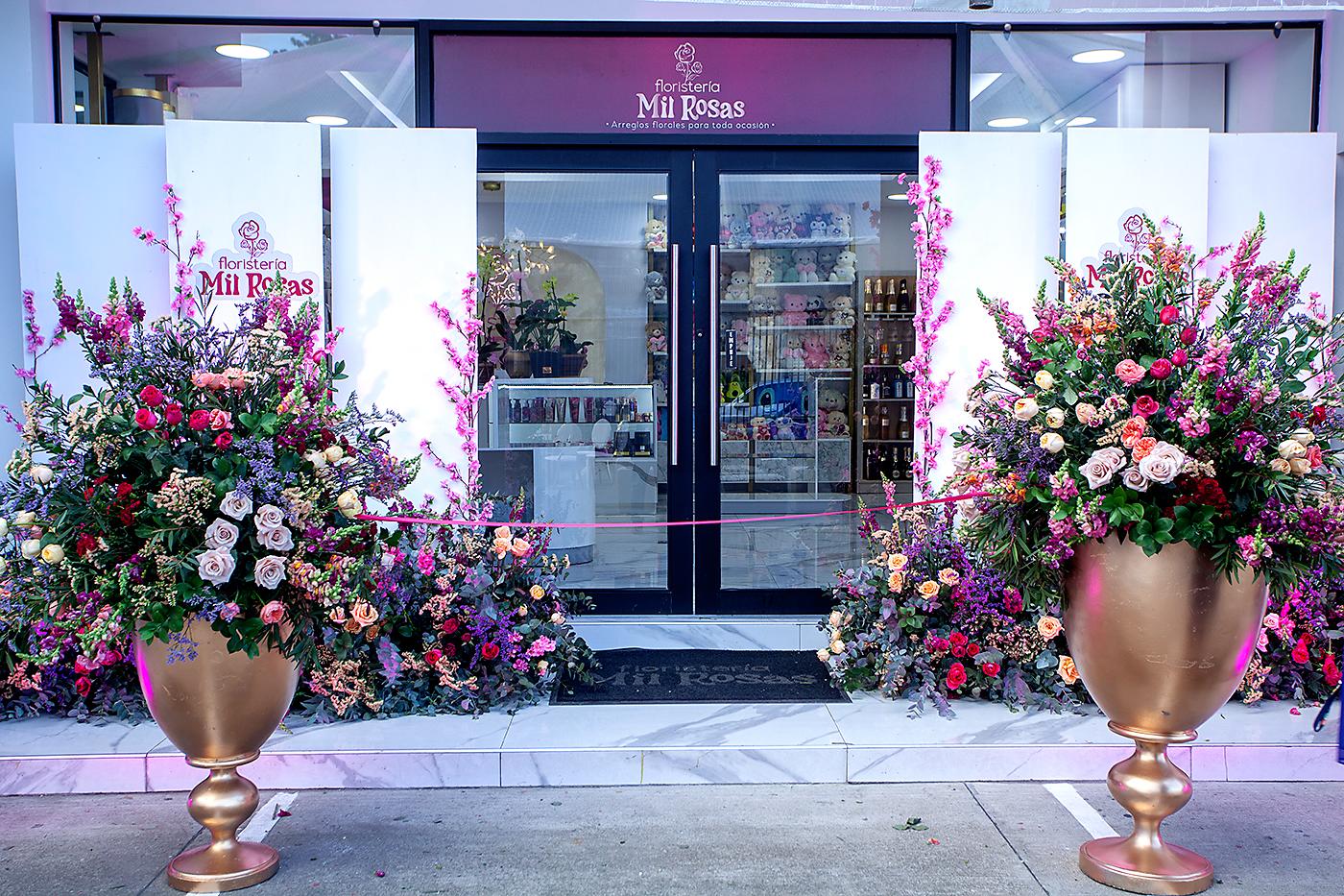 Apertura Floristería Mil Rosas