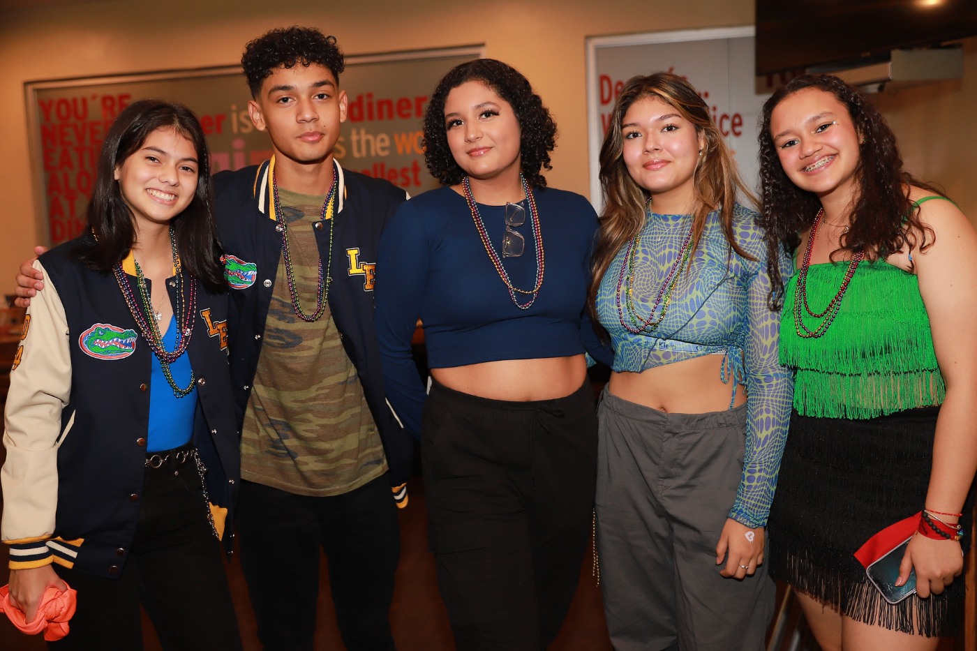 Dayana Espinal, Diego Rivera, Konsuelo Carrasco ,Marisabella Albir y Valeria García.