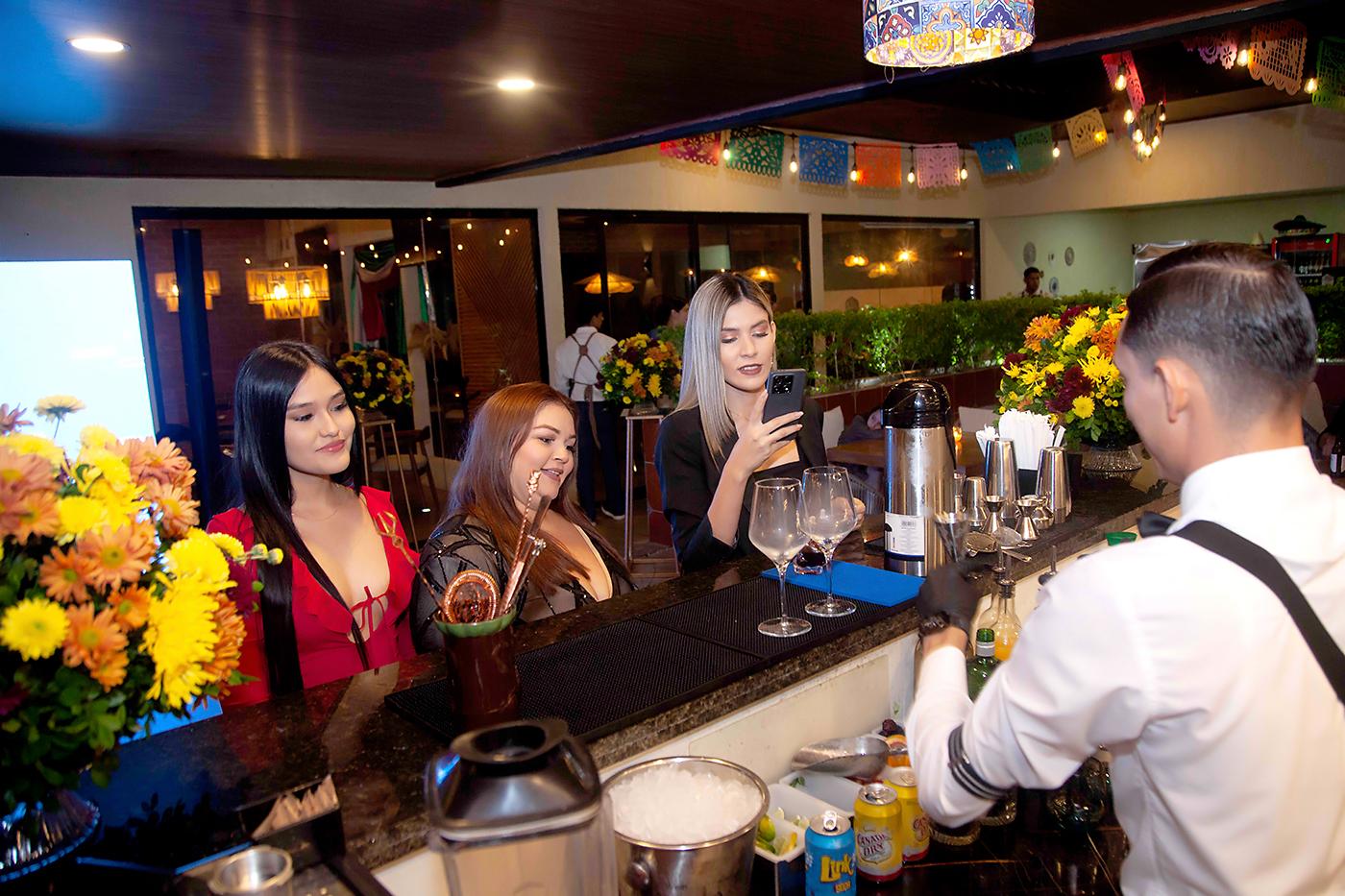 Talavera presenta Glambot Kaptura