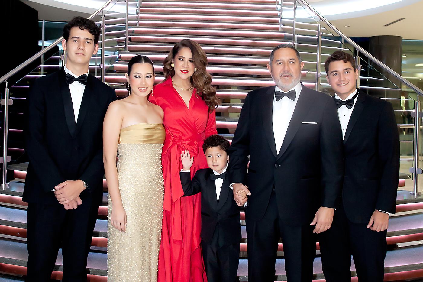 Así fue la boda de José Bustillo y Alexandra Tinoco
