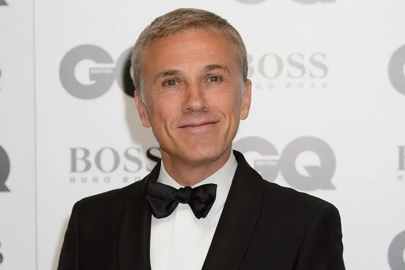 El aclamado actor austriaco, <b>Christoph Waltz</b>, se une al ilustre elenco de presentadores de la noche. Ganador de múltiples premios, incluyendo dos premios Oscar por sus impresionantes interpretaciones en “Inglourious Basterds” y “Django Unchained”, su presencia en los premios Oscar añade un aire de prestigio y excelencia a la ceremonia. 