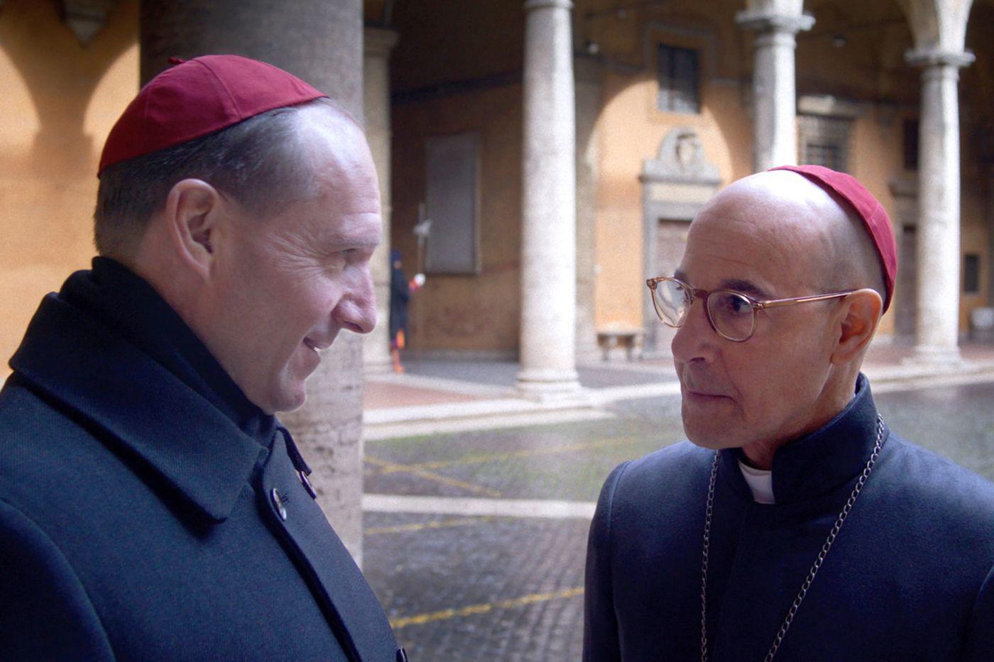 A medida que los cardenales se reúnen en la Capilla Sixtina, emergen secretos, alianzas y traiciones que ponen a prueba la fe y la moral de cada participante.