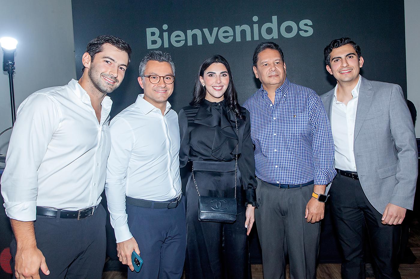 Pablo Kawas, Rodrigo Membreño, Vivían Belot, Jorge Rivera y Daniel Vijil.