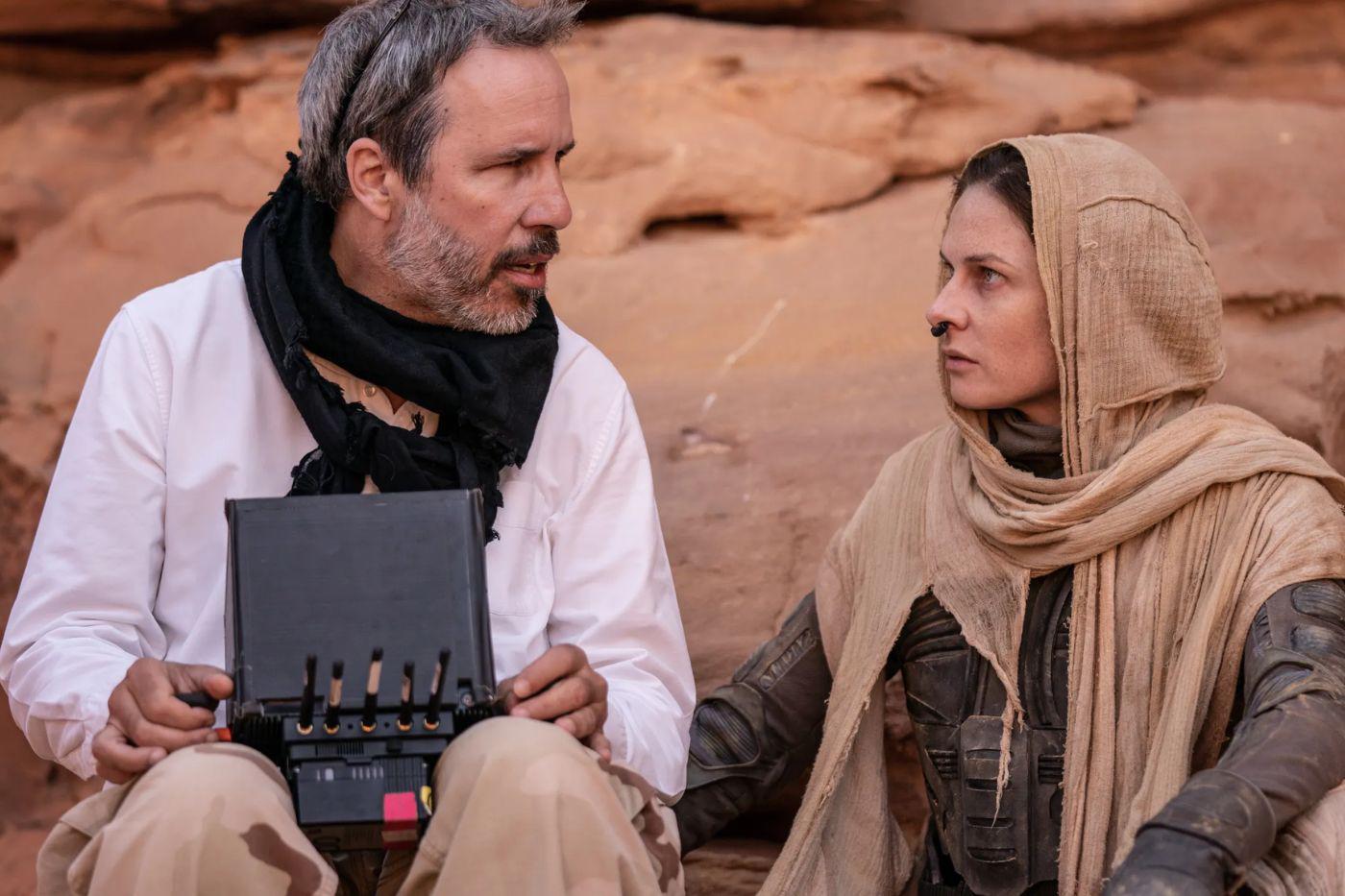 “Dune: Parte Dos” es una expansión profunda del universo creado por Frank Herbert, llevada a la pantalla con maestría por Denis Villeneuve. Su combinación de actuaciones destacadas, dirección visionaria y narrativa envolvente la posiciona como una de las películas más influyentes y aclamadas del año.