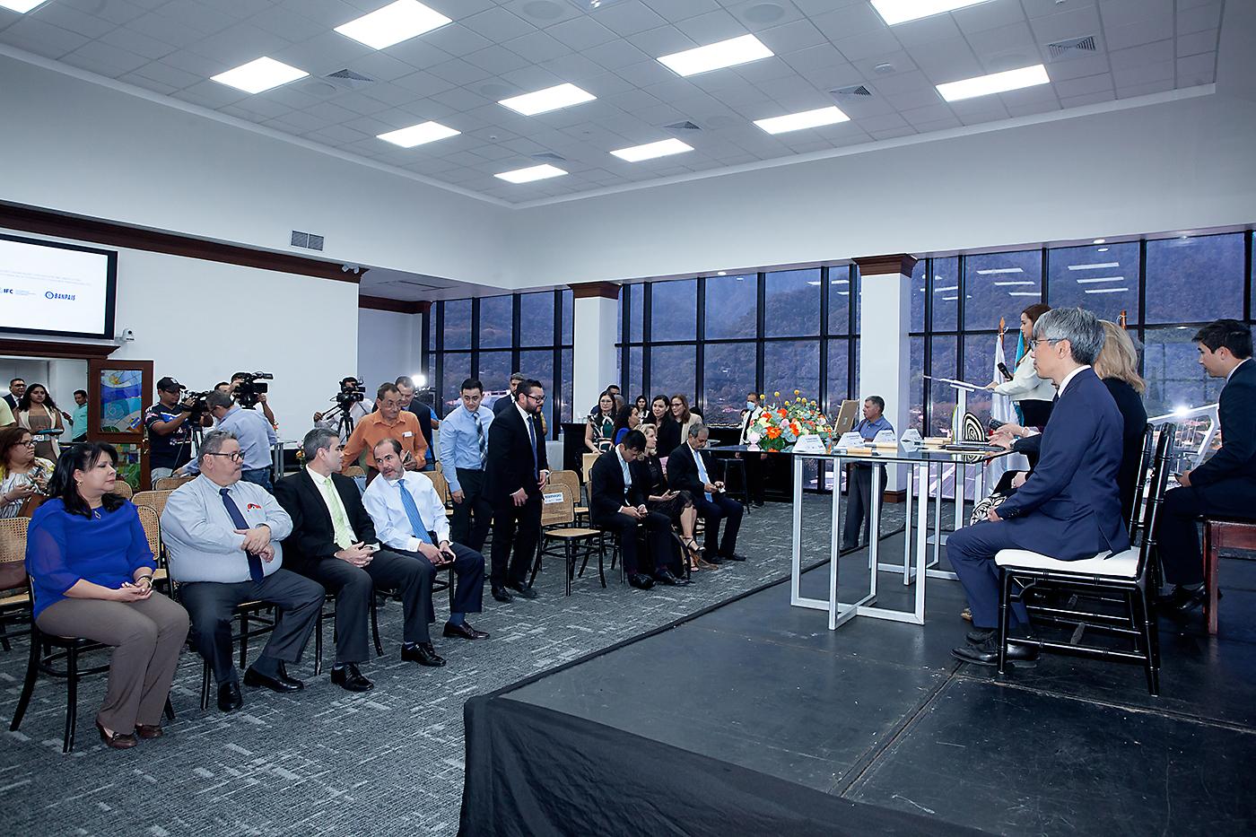 Banpaís y JICA firman préstamo para impulsar PYMES en Honduras