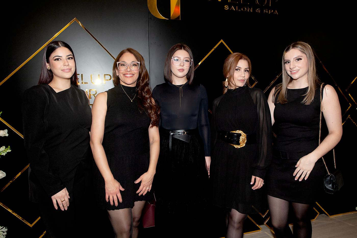 La magia de la alegría por haber hecho realidad un sueño, fue el sentimiento que imperó en la gran inauguración de Level Up Salon &amp; Spa. El entusiasmo en los colaboradores e invitados especiales que asistieron al evento, fue evidente al descubrir un mundo de cuidados y belleza bajo un concepto innovador diseñado para ofrecer una experiencia de lujo sin igual.