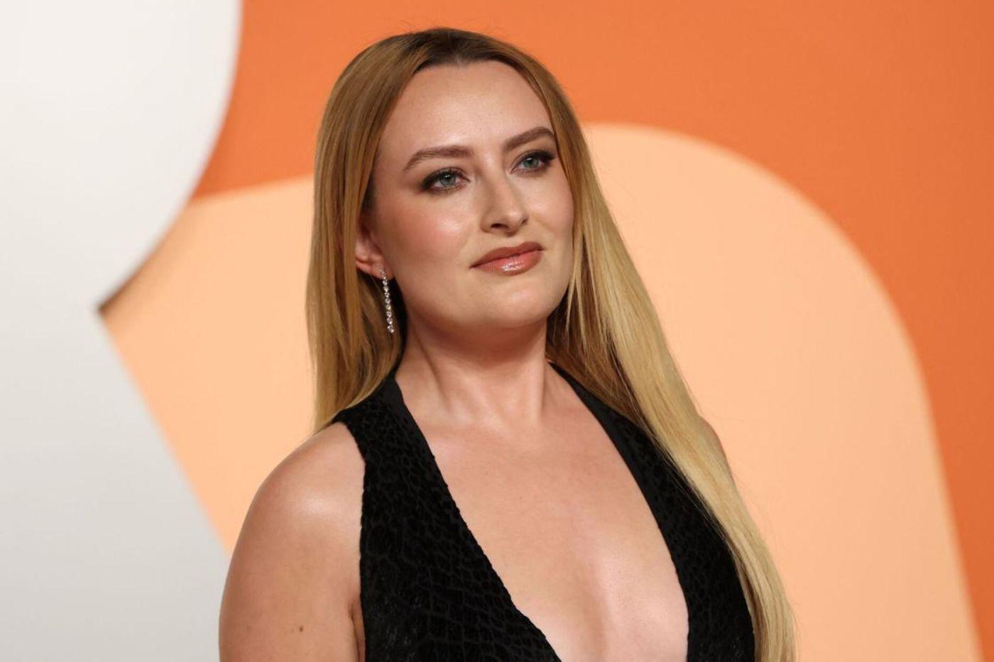 Amelia Dimoldenberg.La creadora de Chicken Shop Date aparece como parte de esa nueva generación de figuras digitales que hoy también forman parte de lo fashion.
