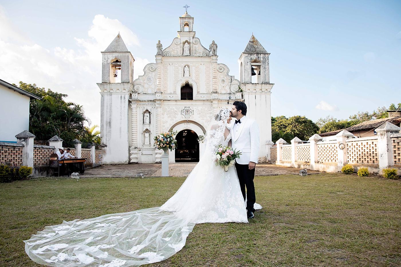 La boda religiosa de Ivonne Mayorga y David Hércules