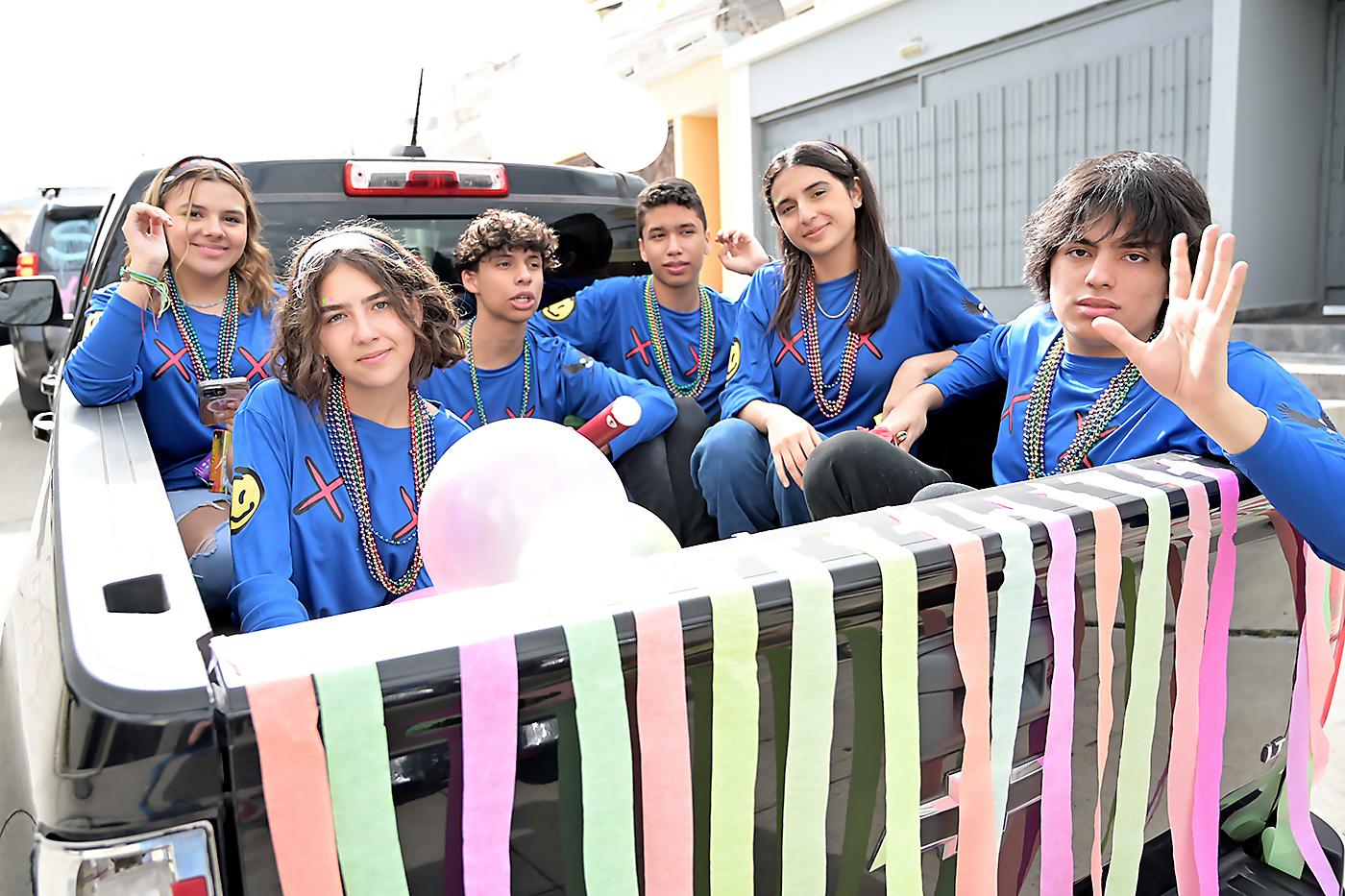 Valeria Gonzáles, Isabella Kluggman, Juan José Gómez, Christian Midence, Andrea Tilguant y Adrián Chávez.