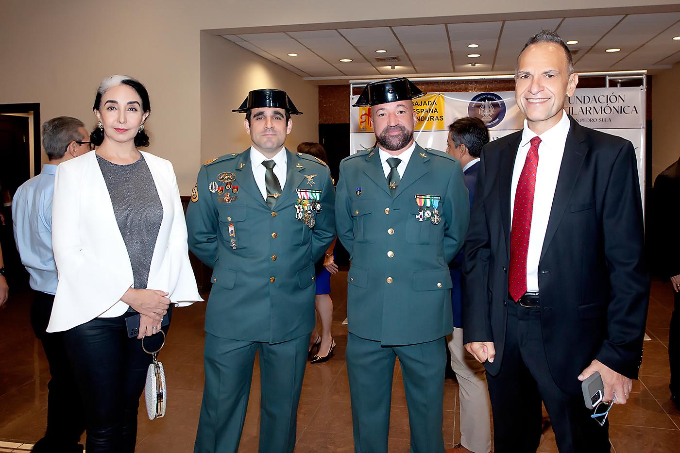 Graciela Nieto, Damián Agut, Antonio Valle y Pablo Bedrossian.