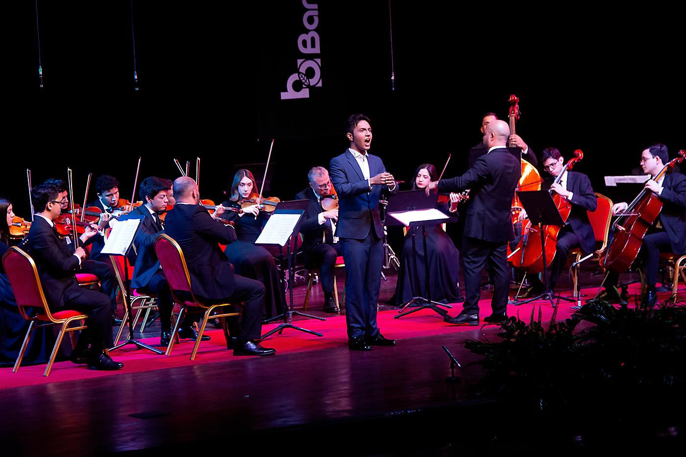 Concierto de Dennis Orellana en San Pedro Sula