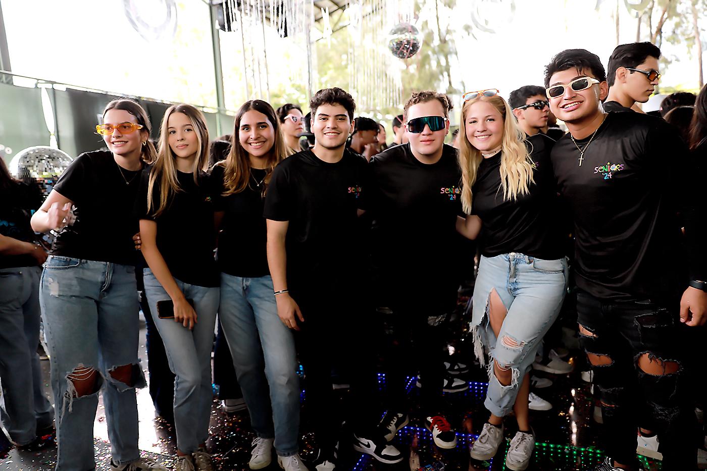 Gia McNab, Victoria Hidalgo, Adriana Navarro, Diego Mairena, Emilio Duarte, Cecilia Fiallos y Jhoan Pineda.