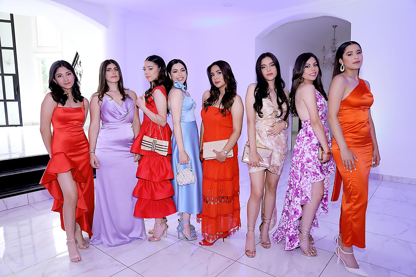 Alison Portillo, Caterina Pezzolesi, May Flores, Rocío Rodríguez, Paola Peraza, Ingrid Turcios, Rebeca Rodríguez y Giuliana García.
