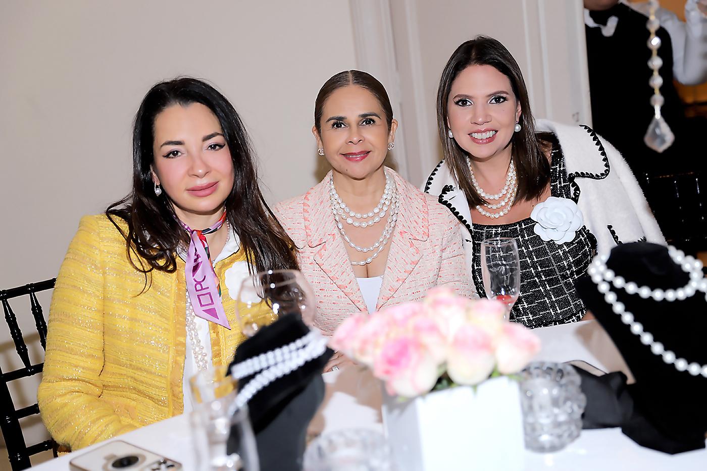 Gloria Abudoj, Vicky Leiva y Andrea Matuty
