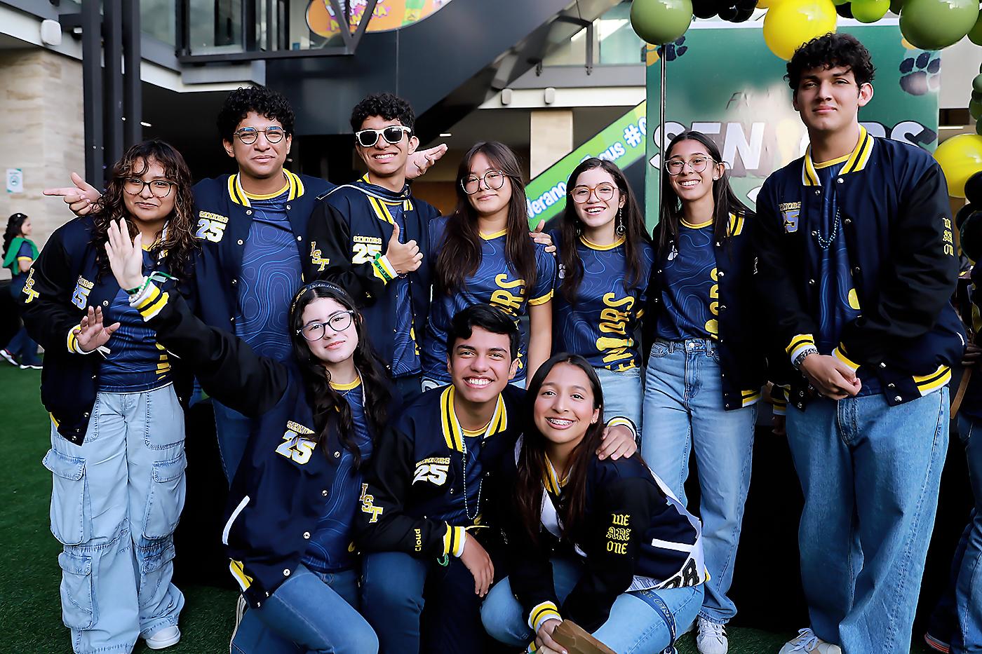 Senior Entrance 2025 de la International School of Tegucigalpa