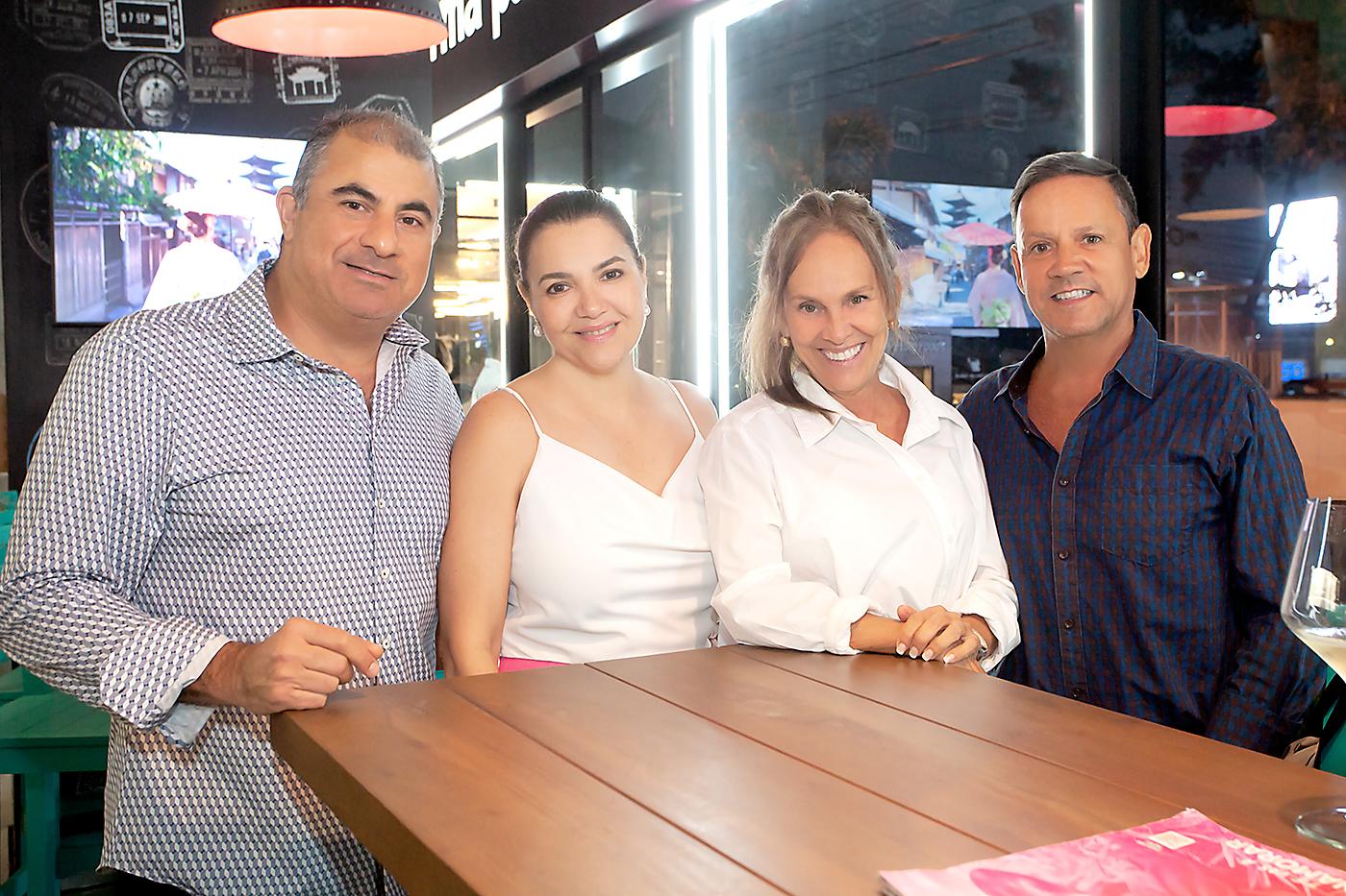 Juan y Ana Andonie con Carmen y José Antonio Fernández