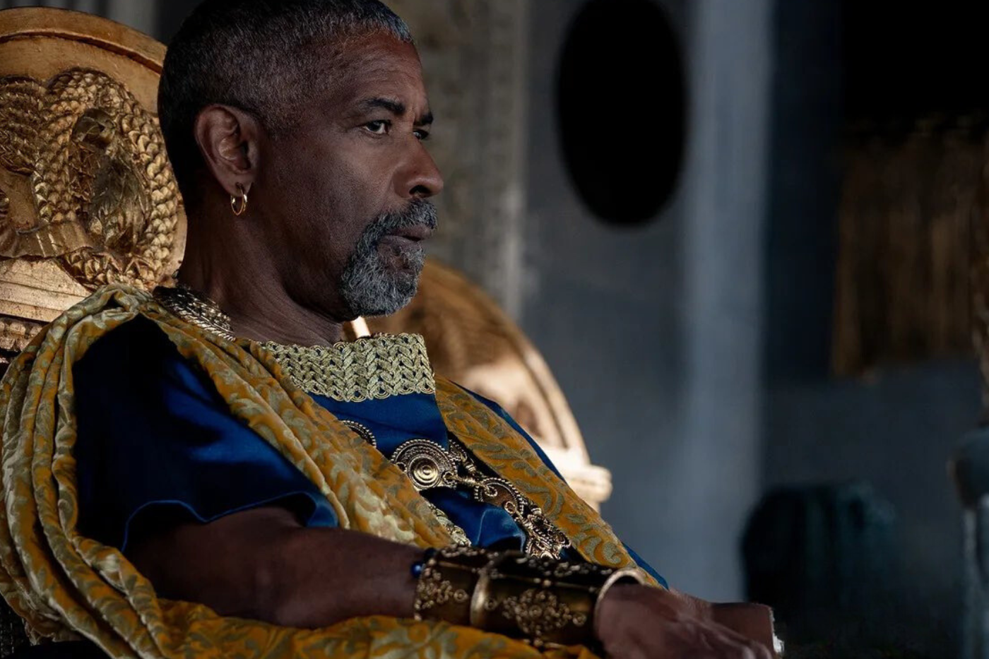 La película mostrará el declive de Roma a través de la tiranía de los emperadores Caracalla y Geta, interpretados por Fred Hechinger y Joseph Quinn. 