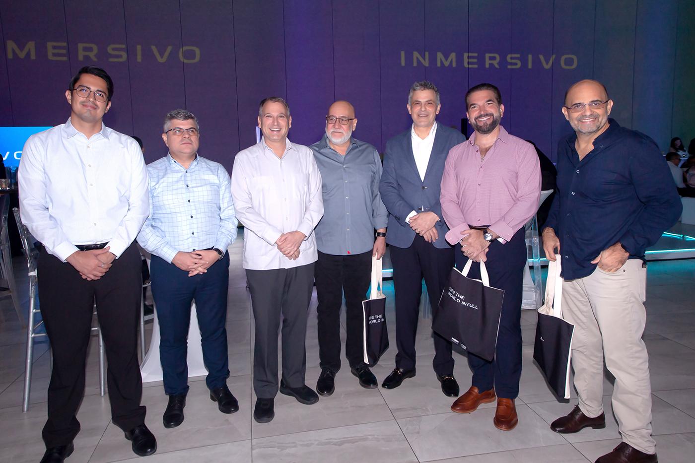 Carlos y Mauricio Valladares, Luis Larach, Jorge Sikaffy, Fernando Jaar, Miguel Larach y Fuad Abufele.