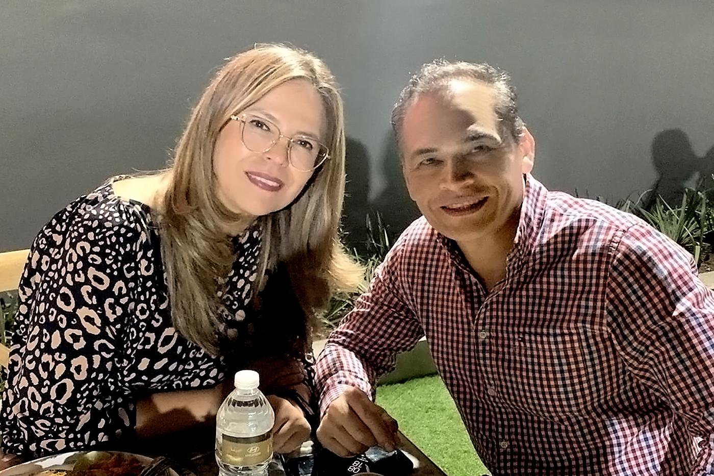 Maribel Flores y Danis Centeno.
