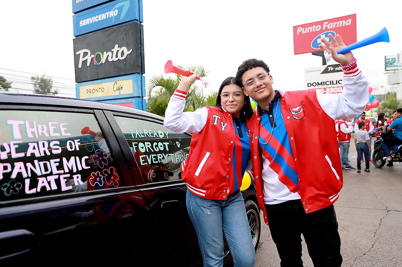 Tammy Nazar, y José Estrada