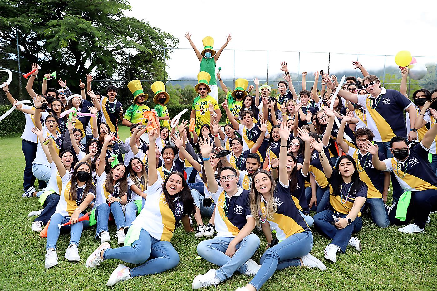 La clase 2023 en una imagen para recordar el comienzo de su año más esperado