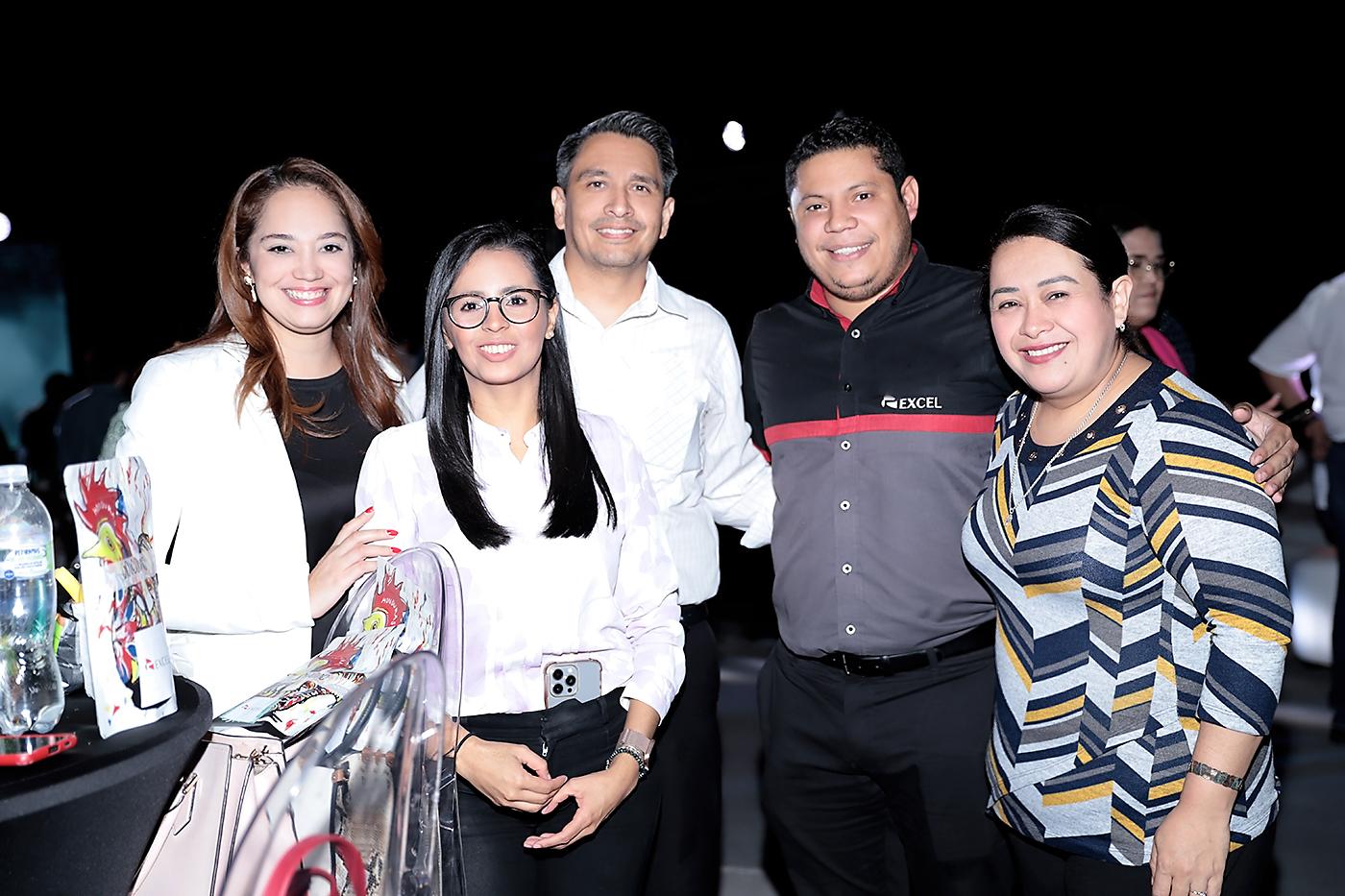 Alejandra Cálix, Rossny Erazo, Viena Banegas, Cristian Chacón y Doris Castillo.