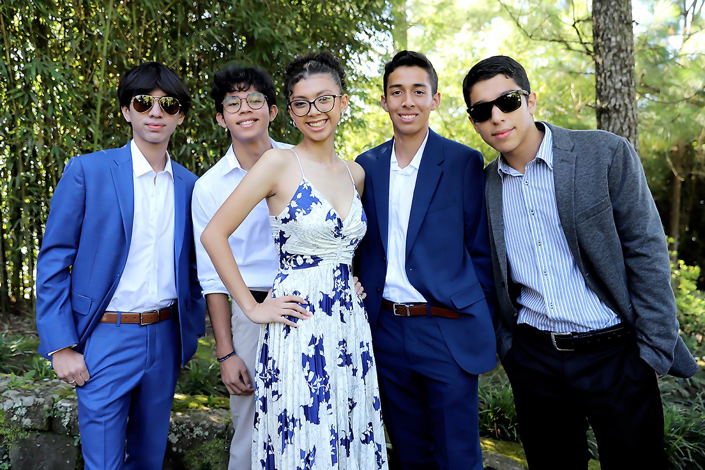 Gavin Alvarado, Emilio Fu, Ángela Cortés, Sebastián Coello y Eduardo Castro.